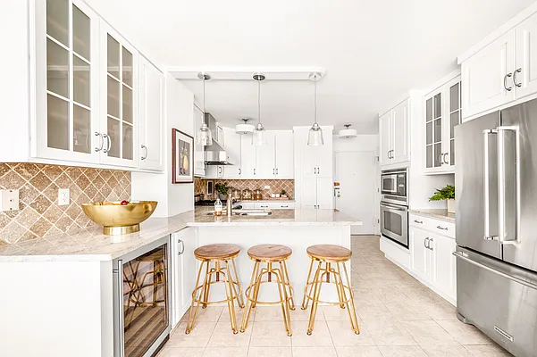Sold by Compass | media 2