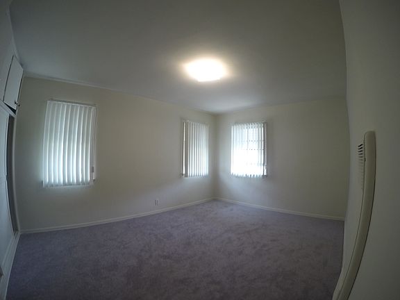 3rd image of 11011 Sarah St
