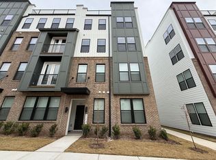 1234 Coach Station Aly #201, Raleigh, NC 27601