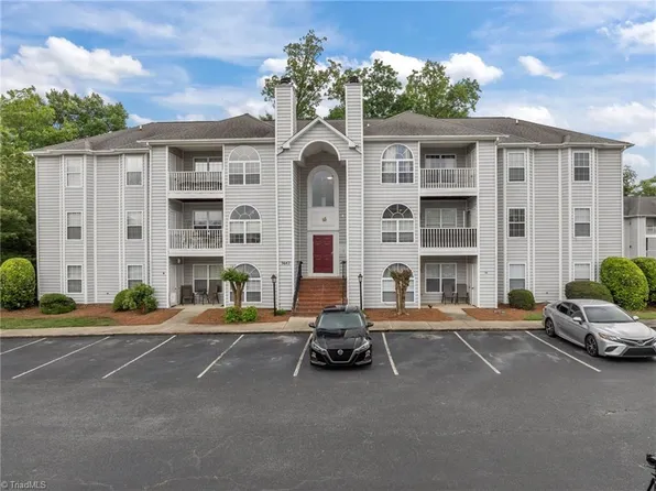 3642 Morris Farm Dr APT 3B, Greensboro, NC 27409