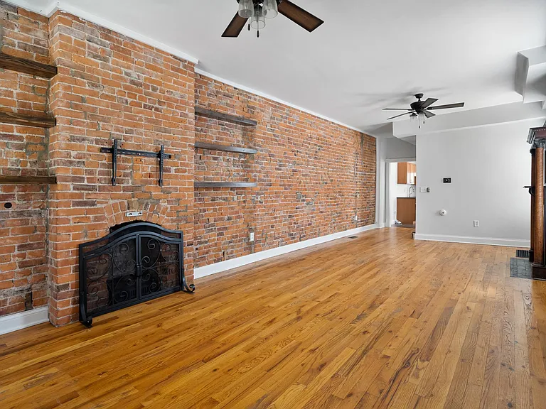 800 Hamlet St — Photo 3