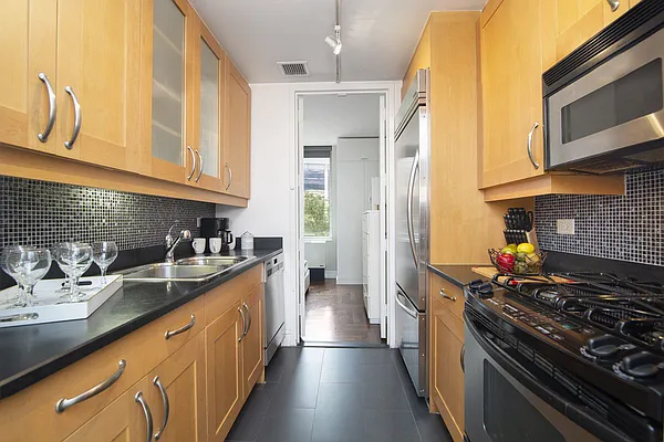 Sold by Compass | media 3