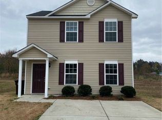 10 Kimberly Ct, Lillington, NC 27546