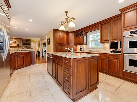 double sinks and ovens