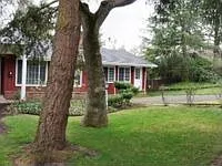 2450 Hillcrest Rd photo 1