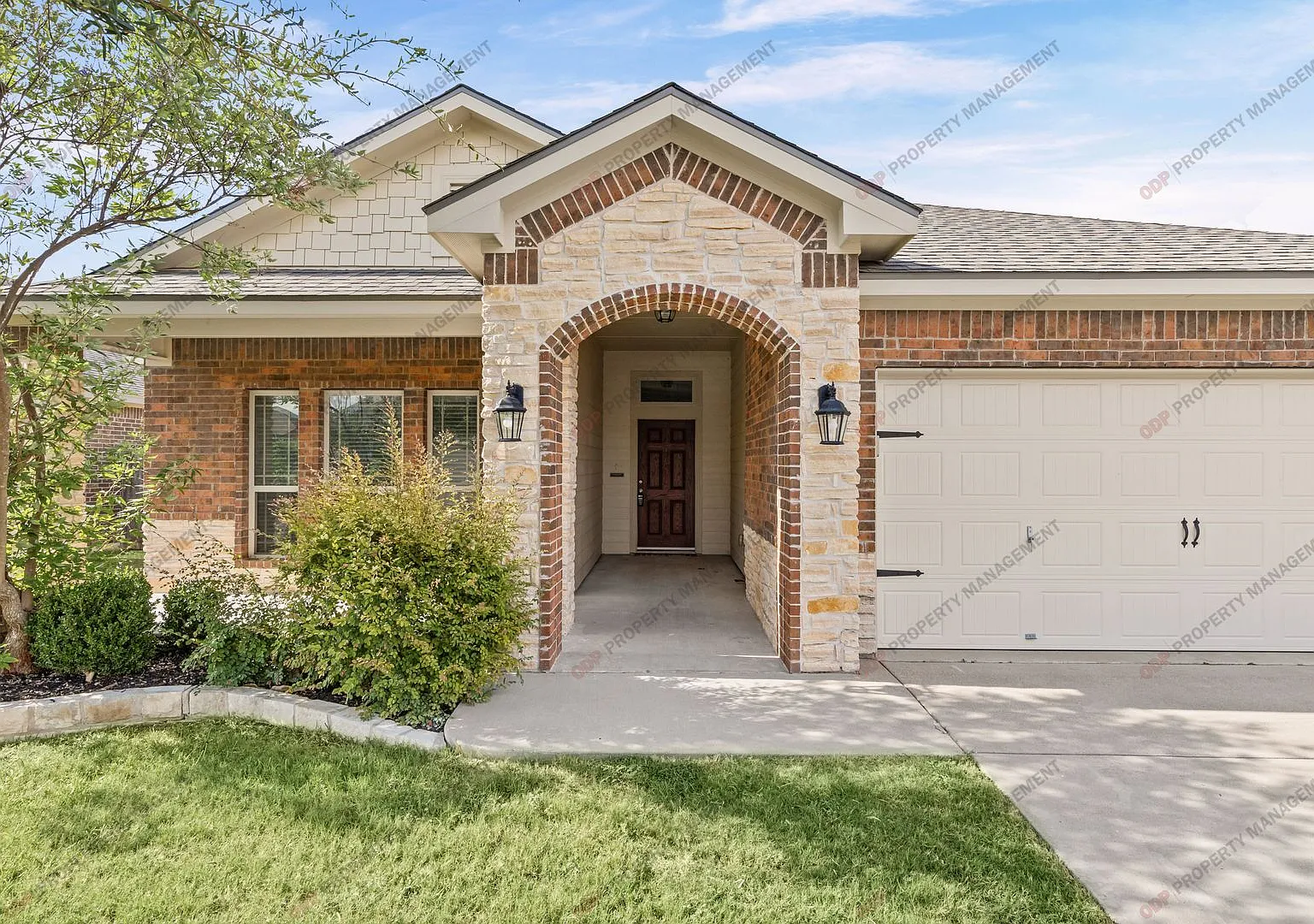 3 Bed, 2 Bath-Academy Isd — Photo 3