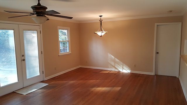 1st image of 8201 Goldenrod Dr