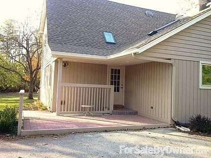 Patio with gas-line ready for outdoor grilling