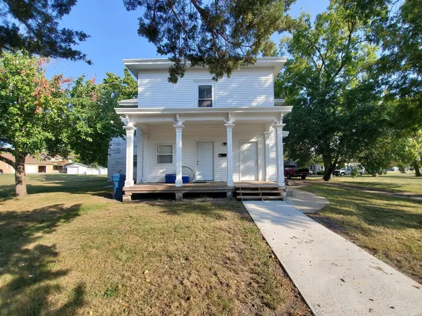 604 College St, Canton, MO 63435