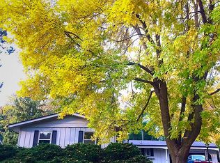 4932 Brookview Rd, Rockford, IL 61107