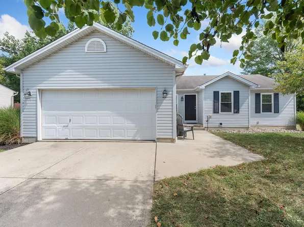 3330 Whispering Trees Dr, Amelia, OH 45102