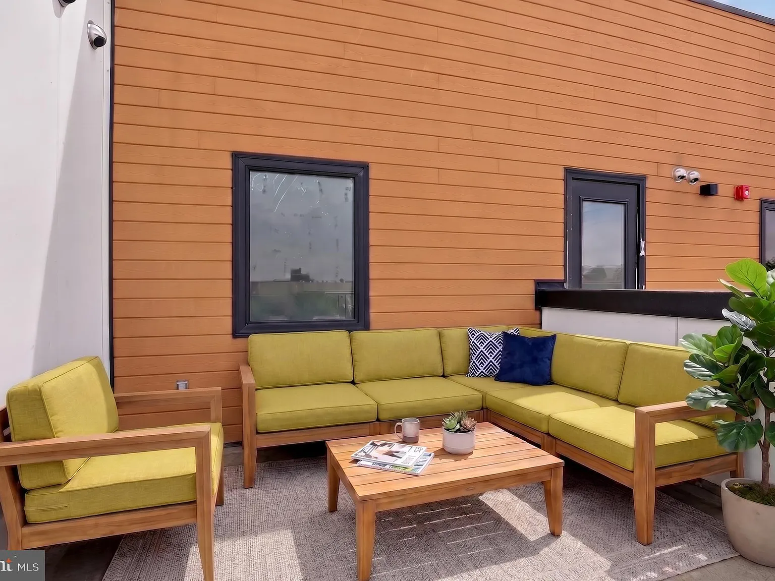 2 bed, 2.0 bath, $1,845 — Photo 3
