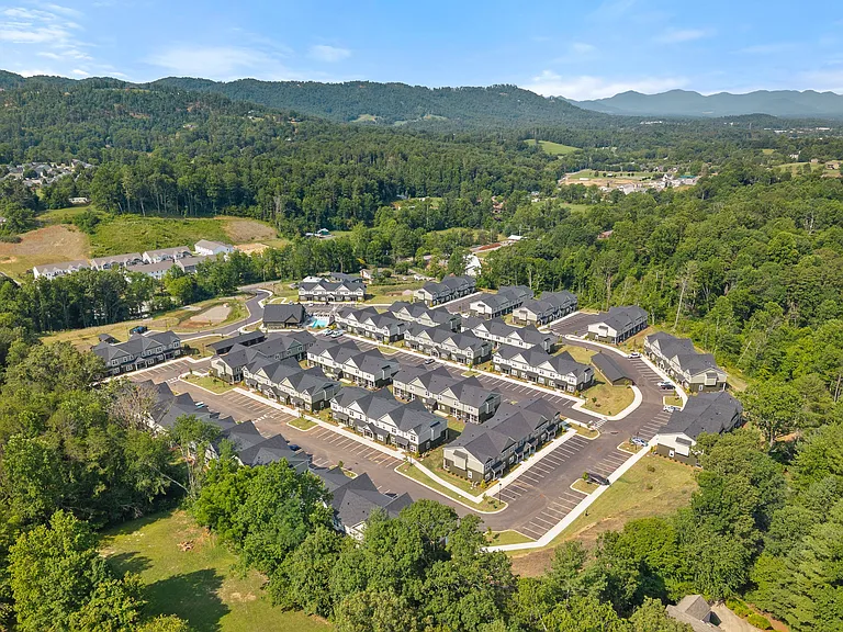 Encore at Reems Creek — Photo 41
