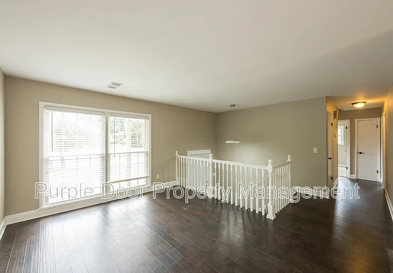 2369 Brenda Dr SE — Photo 11