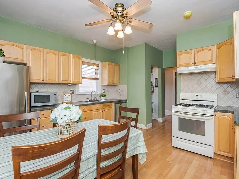 17 Dyer Ave #2 — Photo 1