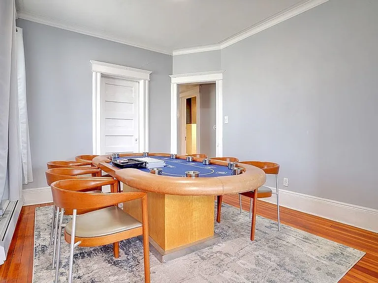 192 Griffith St #3 — Photo 2