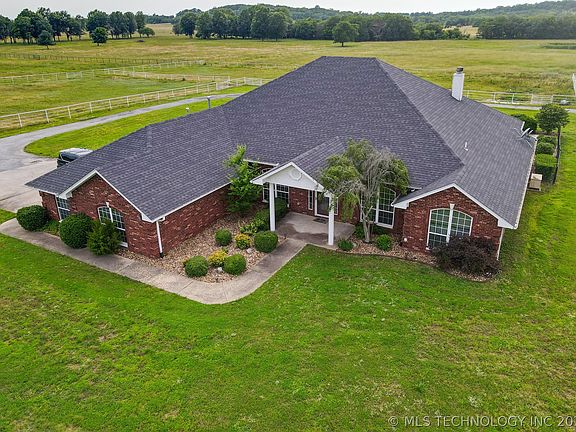 2nd image of 2544 Shuman Rd