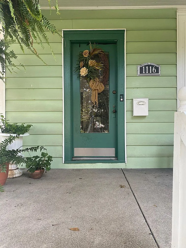 1 bed, 1000 sqft, $1,075 — Photo 2