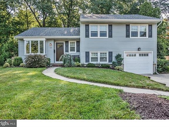 2nd image of 113 Kenwood Dr