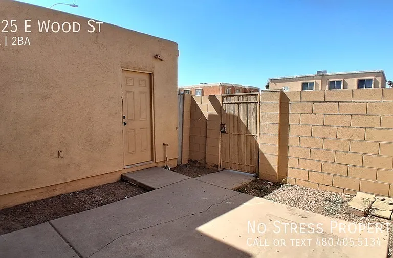 4425 E Wood St — Photo 5