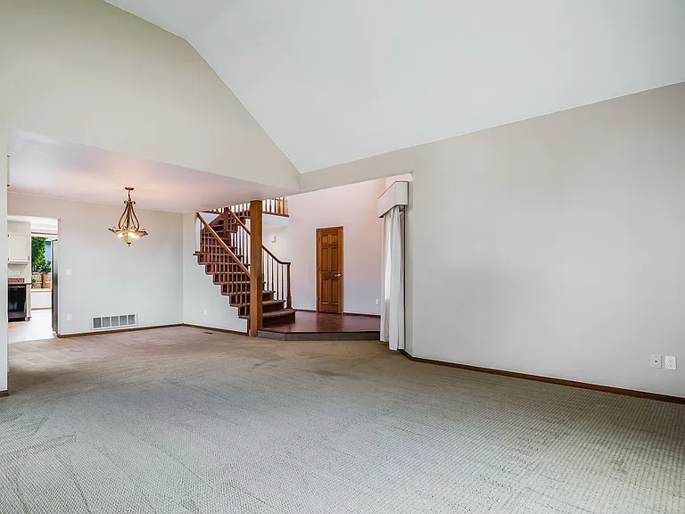 6793 Blackhawk Ct — Photo 18