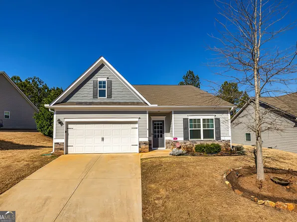 4 October Ave, Newnan, GA 30265