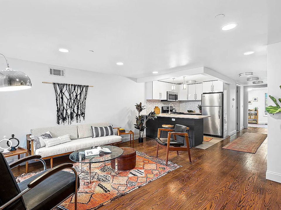 1st image of 190 Lefferts Pl APT 1