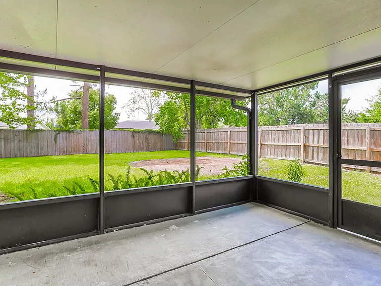 330 Canoe Cir — Photo 10