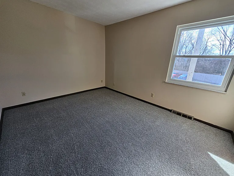 5011 Godown Rd #C — Photo 12