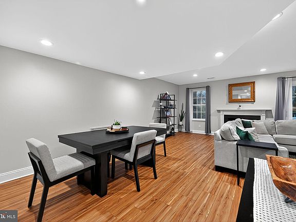 5th image of 414 Whittier Dr