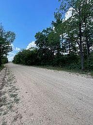 2nd image of 233 County Road 646