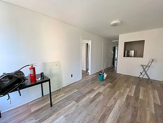 5th image of 533 9th Ave #4A