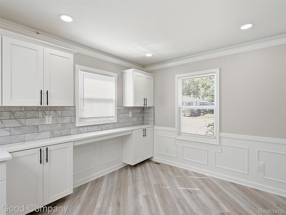 1112 Millard Ave, photo 8