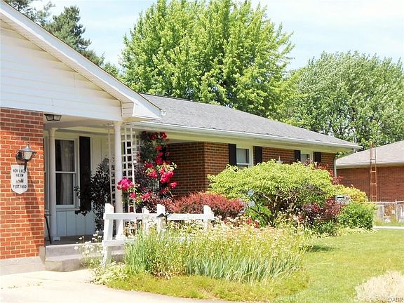 2nd image of 1290 Highland Dr