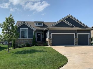 812 S Glen Wood Ct, Wichita, KS 67230