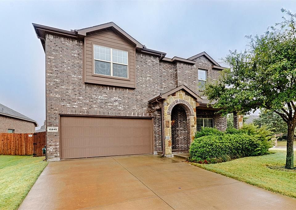 1st image of 15845 Carlton Oaks Dr
