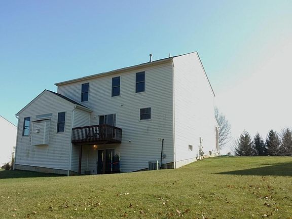 5th image of 1025 Oxford Dr N