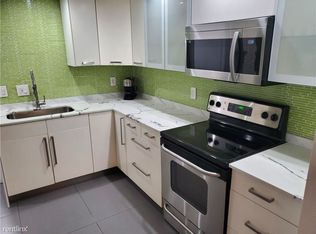 200 SW 3rd Ave, Hallandale, FL 33009