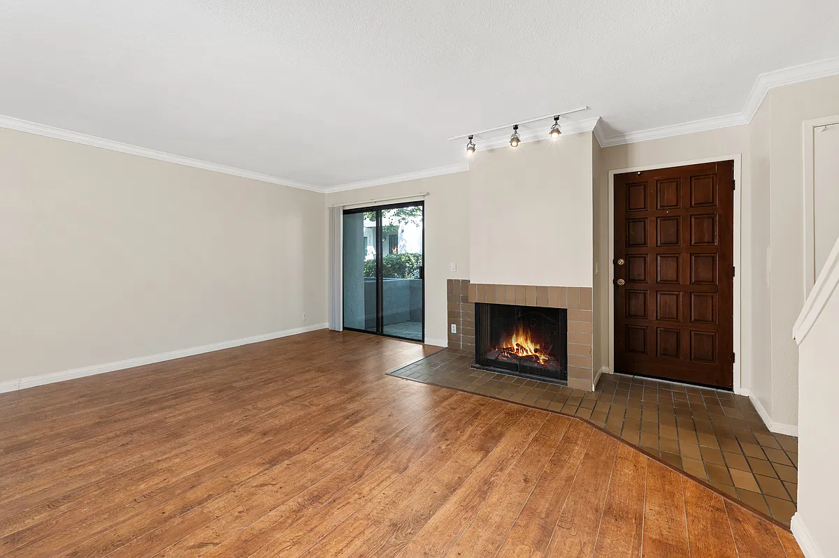 2 bed, 1092 sqft, $3,600 — Photo 4