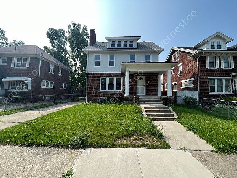 1st image of 163 Tuxedo St