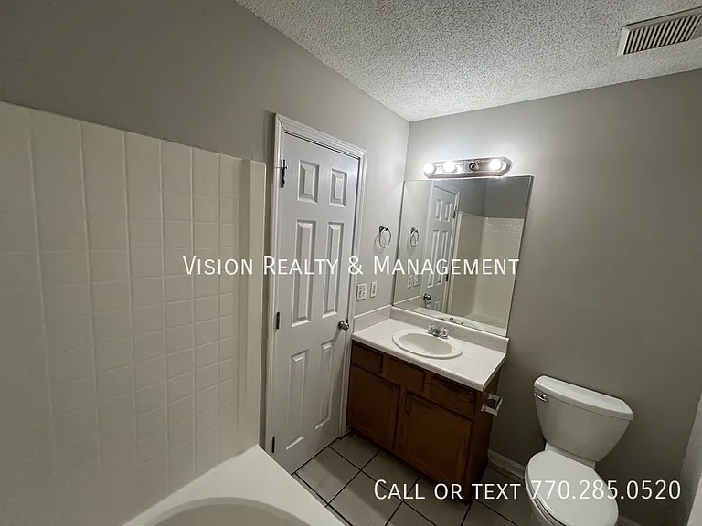 208 Wesley Chapel Rd — Photo 29