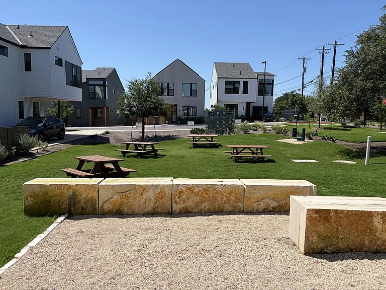 2200 McFly St #6105 — Photo 37