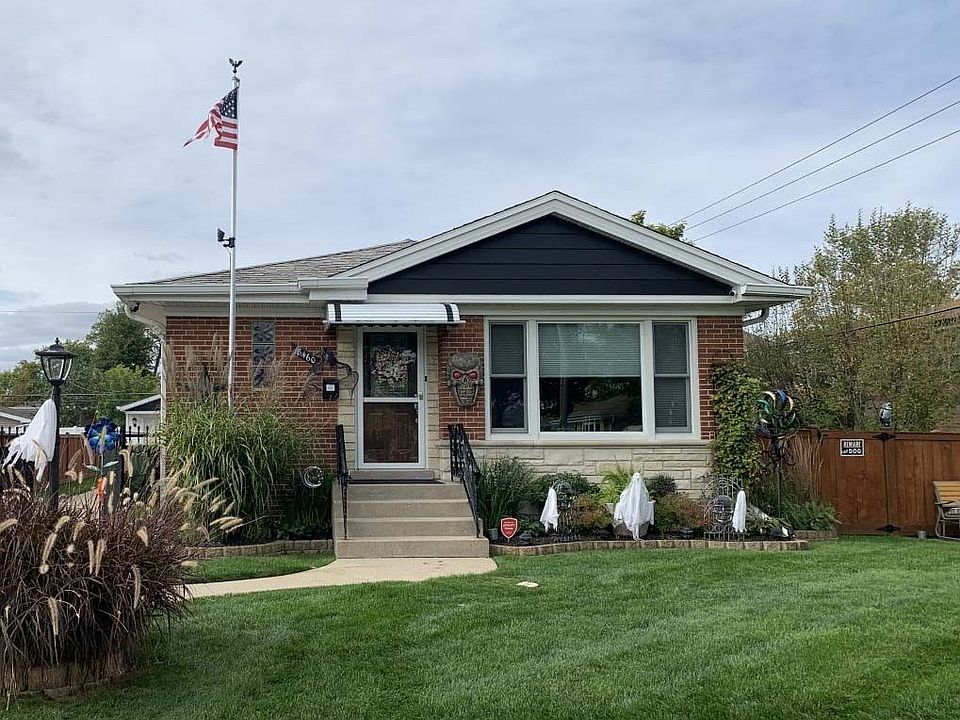 1st image of 8460 N Oketo Ave