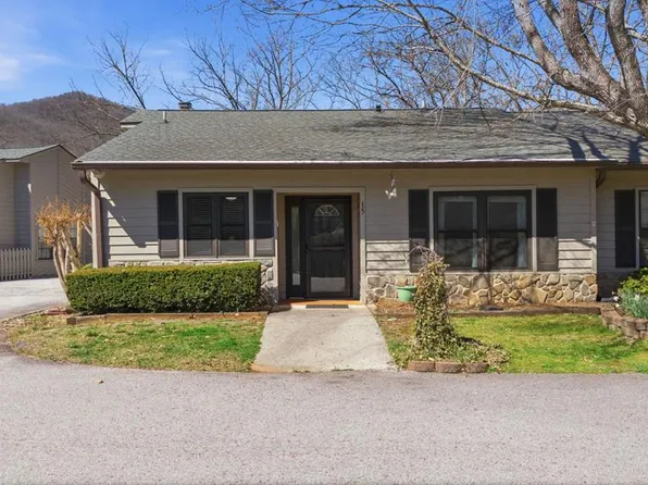 15 Plum Tree Ln, Franklin, NC 28734