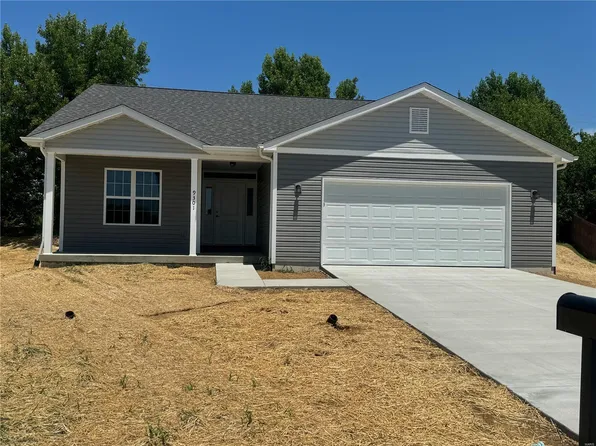 9301 Marbarry Dr, Fairview Heights, IL 62208