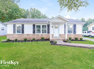 393 Donna Dr, Clarksville, TN 37042