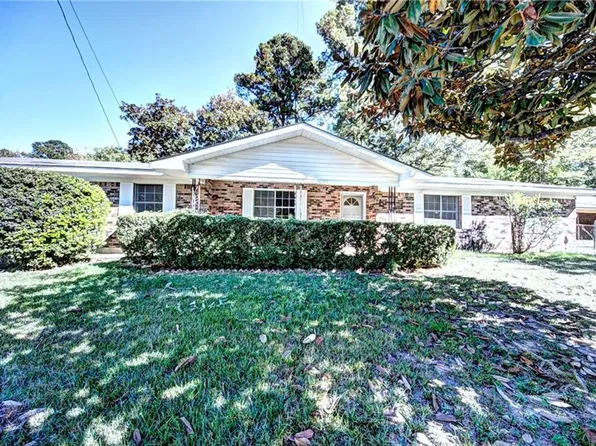 1427 Dixie St, Natchitoches, LA 71457