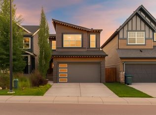 96 S Belmont Ter SW, Calgary, AB T2X 4H5