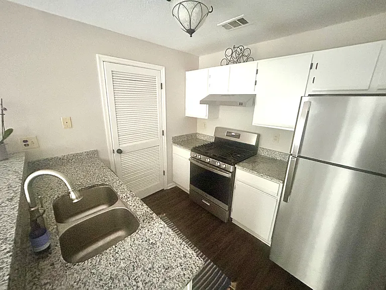 2130 River Heights Walk SE #2130 — Photo 5