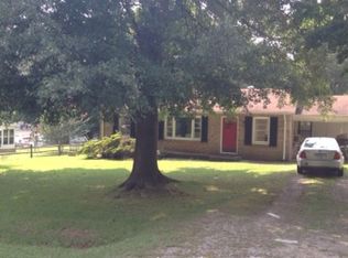 1601 14th St NE, Hickory, NC 28601